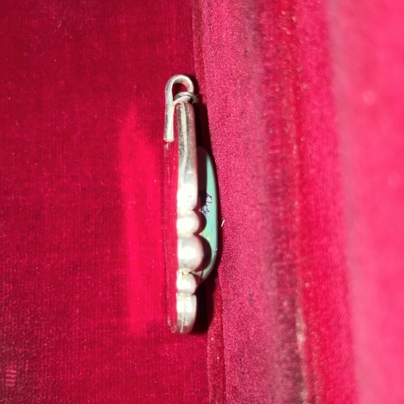 Turquoise-925 Sterling Silver Pendant- Beautifully Crafted Vintage Pendant - Picture 6 of 8